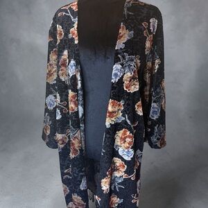 SJS Black Crushed Velvet Kimono